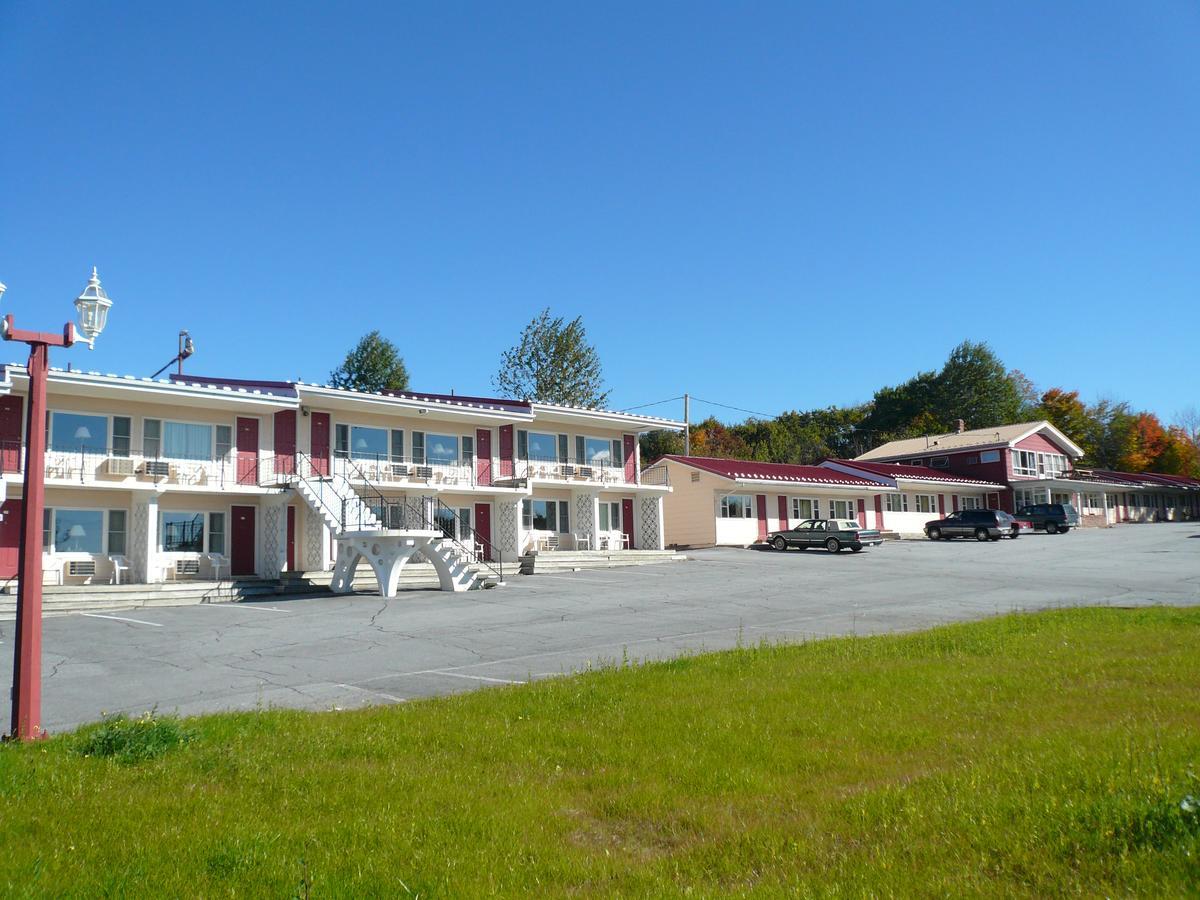 Spring Fountain Motel Bucksport Eksteriør billede